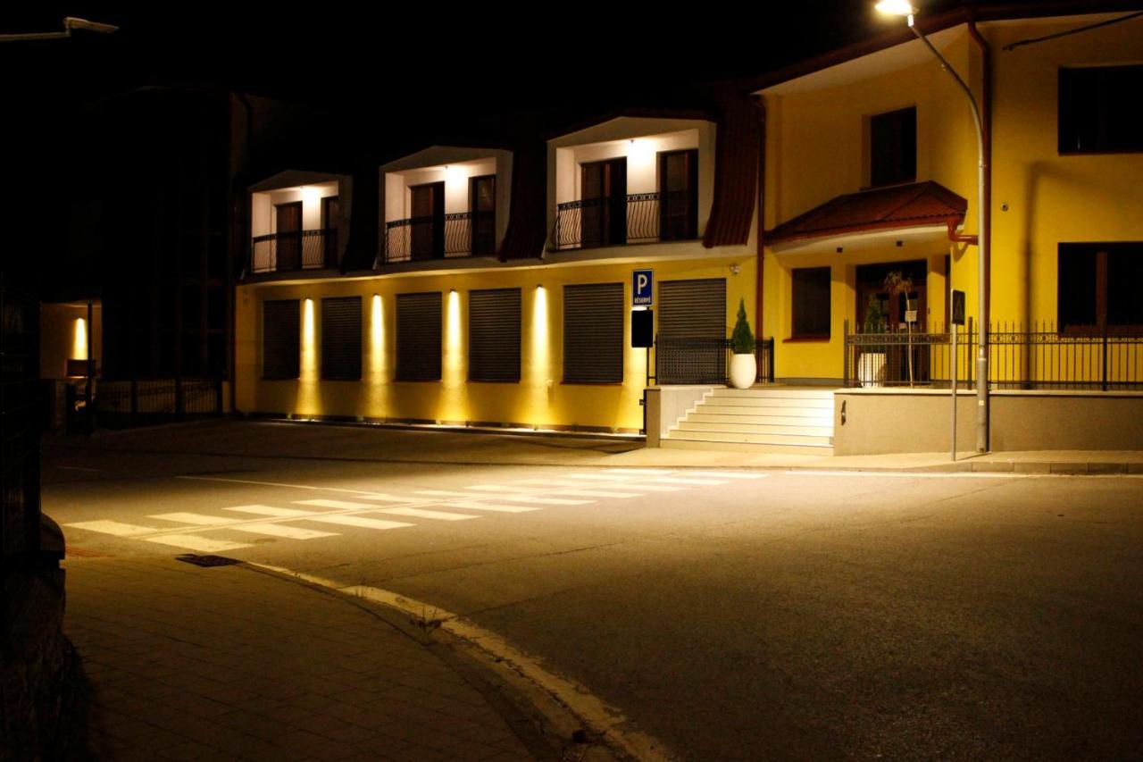 Apartmán RICHELIEU Bártfa Kültér fotó